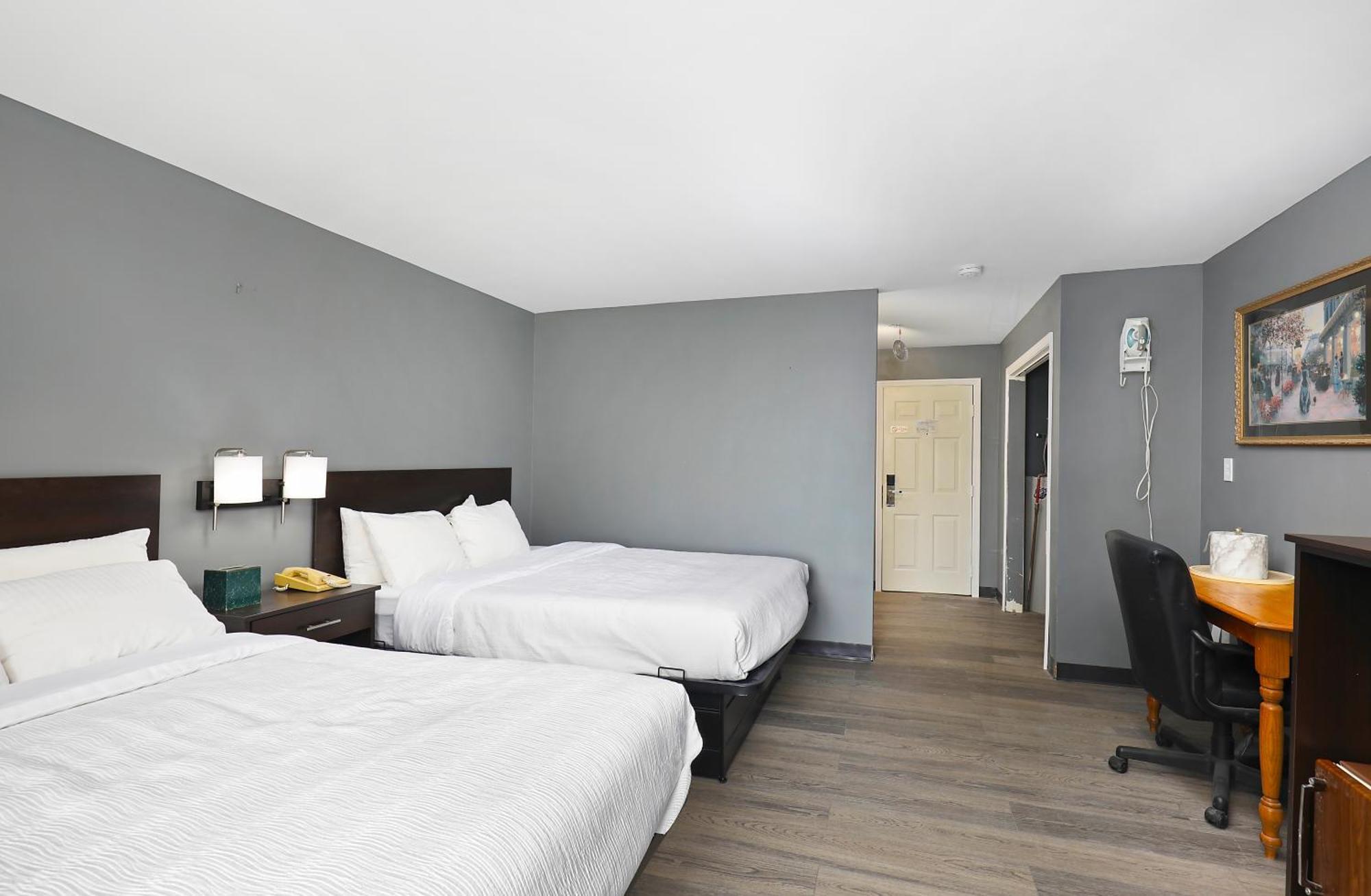 Four Seasons Country Inn Glasgow Exterior photo