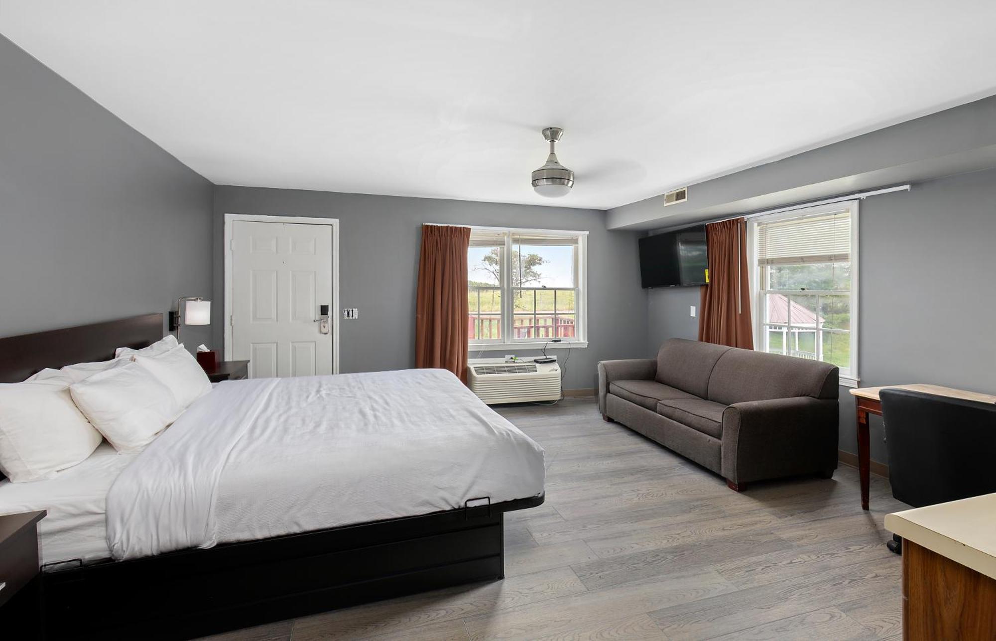 Four Seasons Country Inn Glasgow Exterior photo