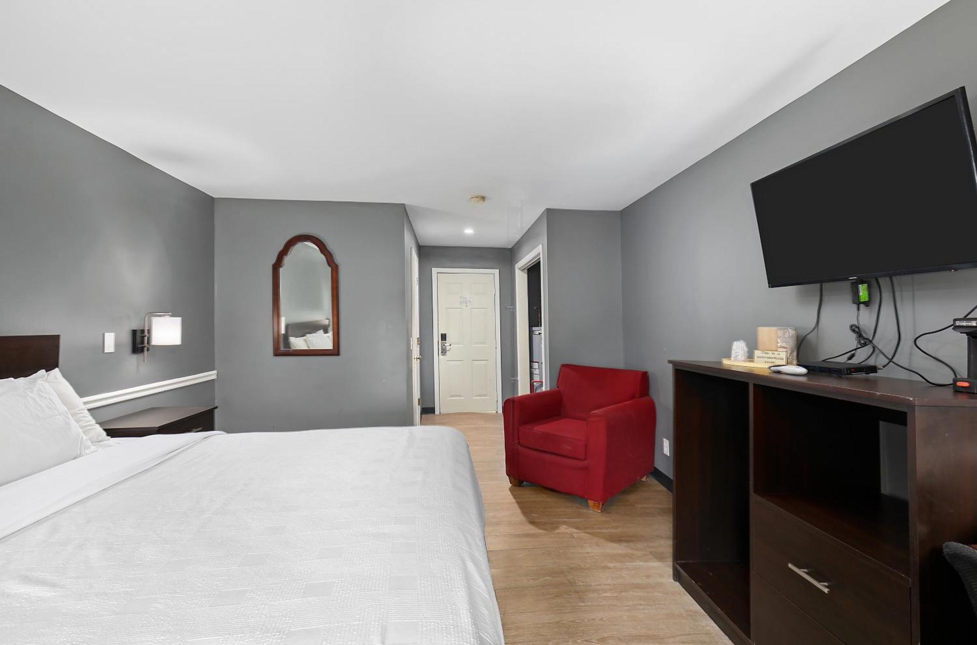 Four Seasons Country Inn Glasgow Exterior photo
